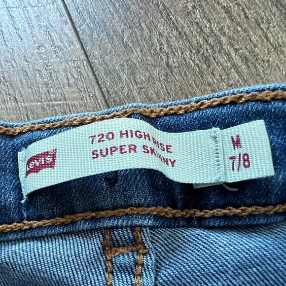 Levi's Distressed Blue Skinny Jeans - Picture 2 of 4